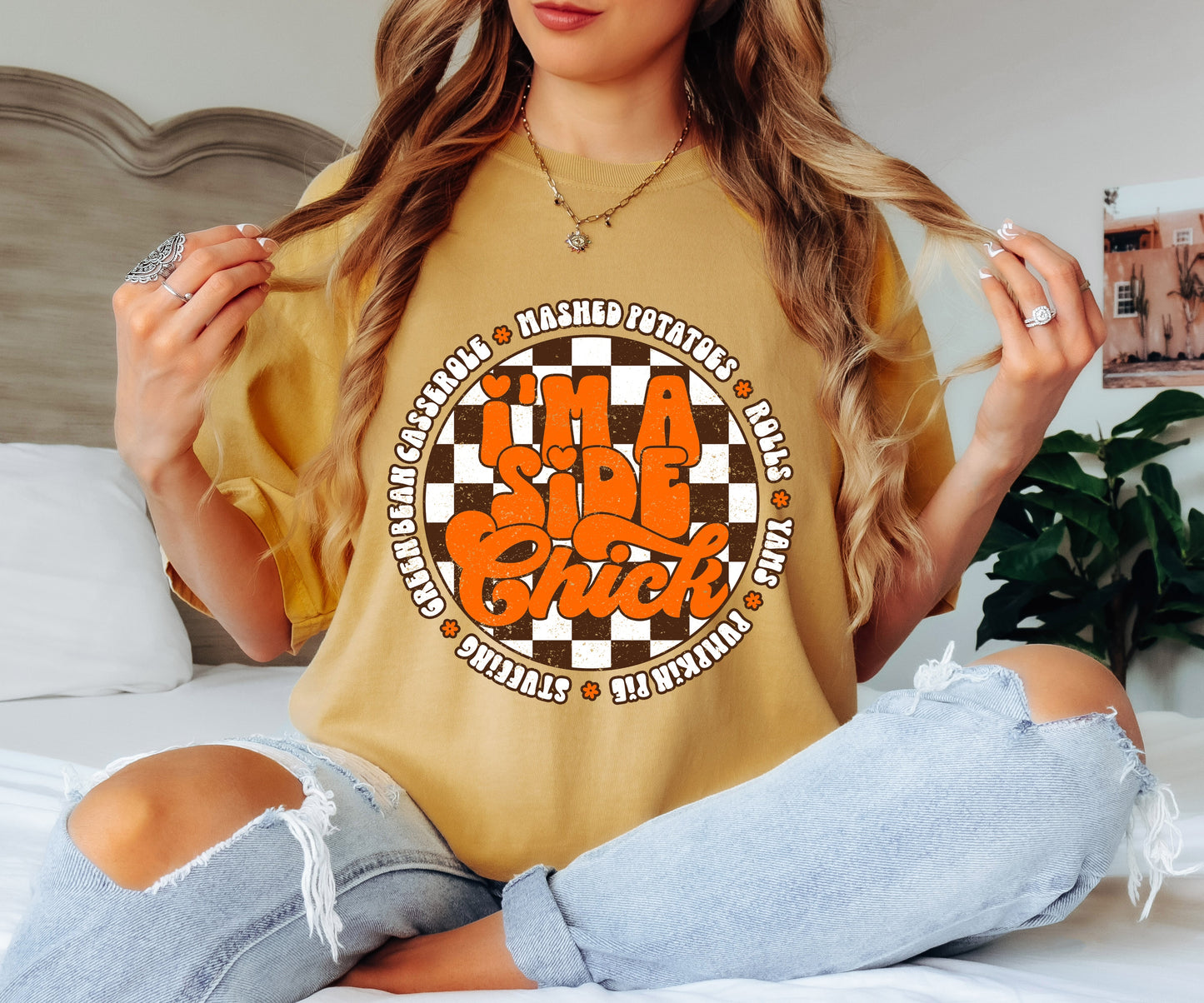 I’m a Side Chick Thanksgiving Shirt | Funny Holiday Dinner Tee | Retro Fall Graphic T-Shirt for Women | Fall Season Shirts | Unisex | Comfort Colors